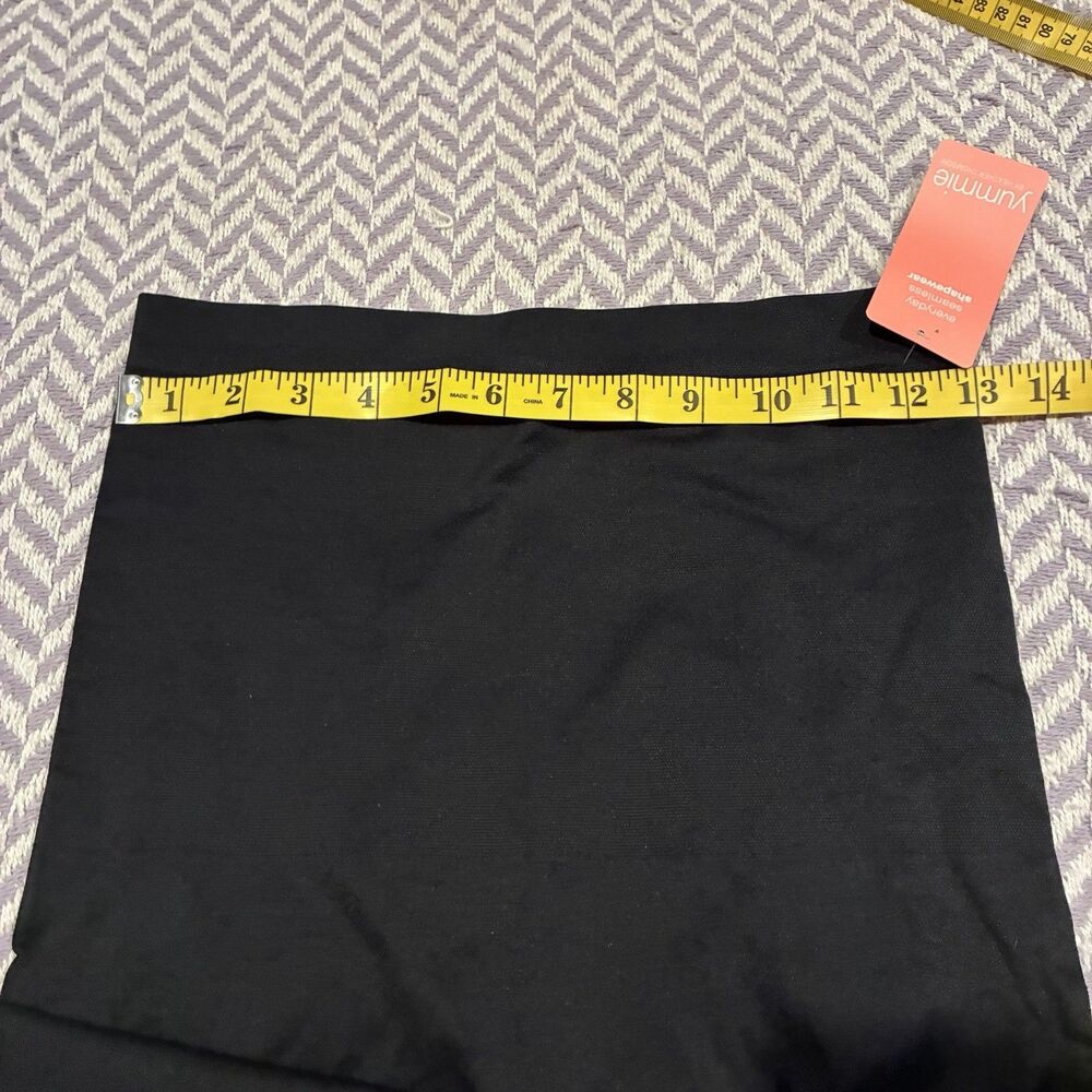 Yummie Women's High-Waist Thigh Shaper BLACK Size Medium NWT $44 - Picture 5 of 8